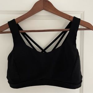 Lululemon Free to be Serene Bra
